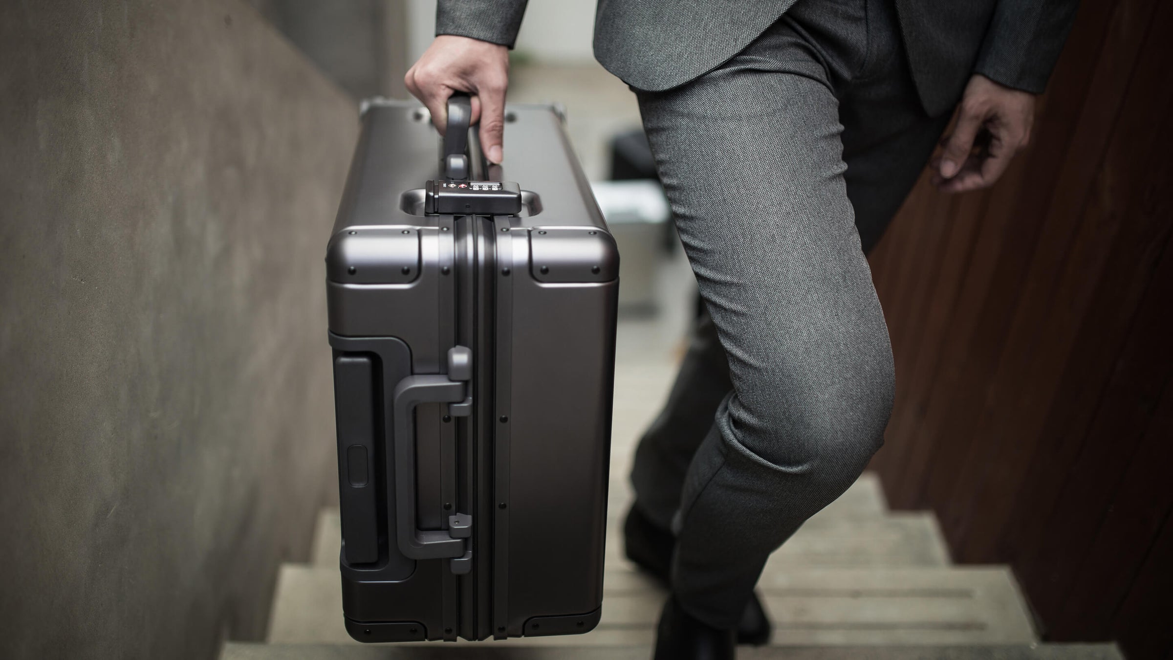 aluminum business luggage