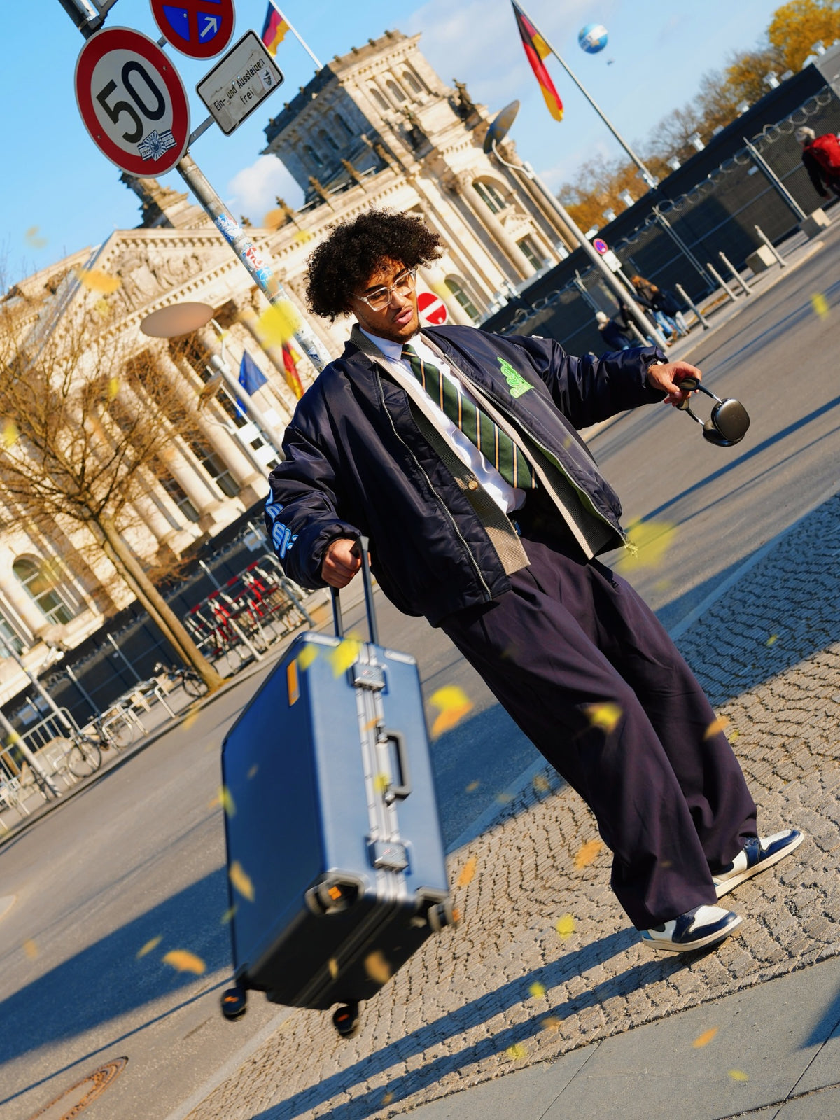 Zipperless Luggage